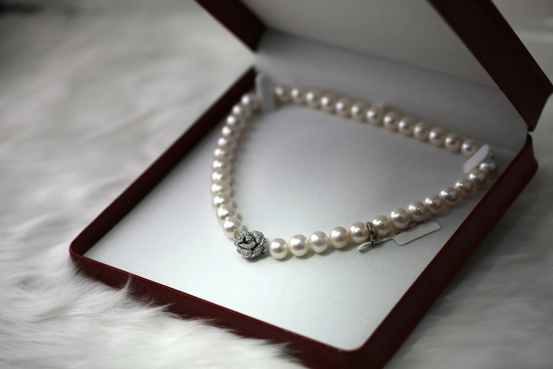 Delicate gold jewellery